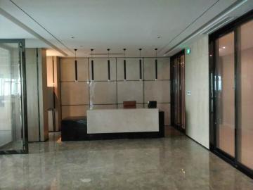 渝中区解放碑重庆威斯汀酒店272平米办公室出租